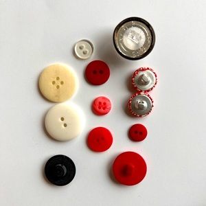 Button Lot Red & Black more than shown